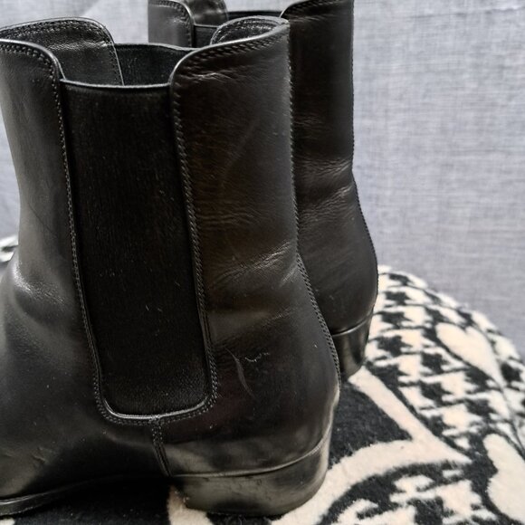 Saint Laurent Paris Wyatt 30 Chelsea Boots Black Leather Size 42 (US 9) main image 8